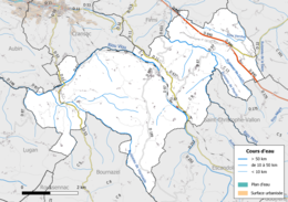 Carte en couleur présentant les réseaux hydrographique de la commune