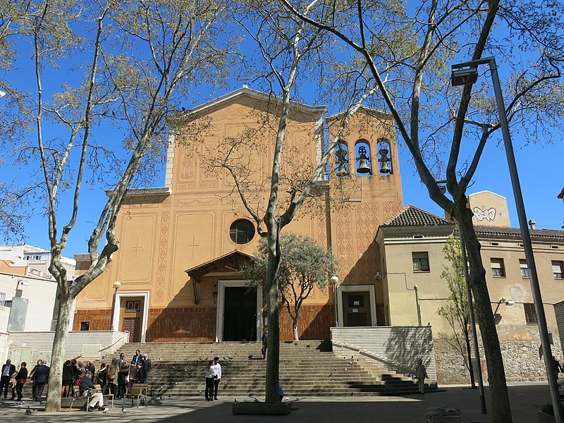 File:14 Santa Maria de Sants, pl. Bonet i Muixí (Barcelona).jpg