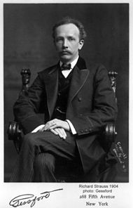 Photograph of Strauss taken in New York during his 1904 US tour 1904 Richard Strauss.jpg