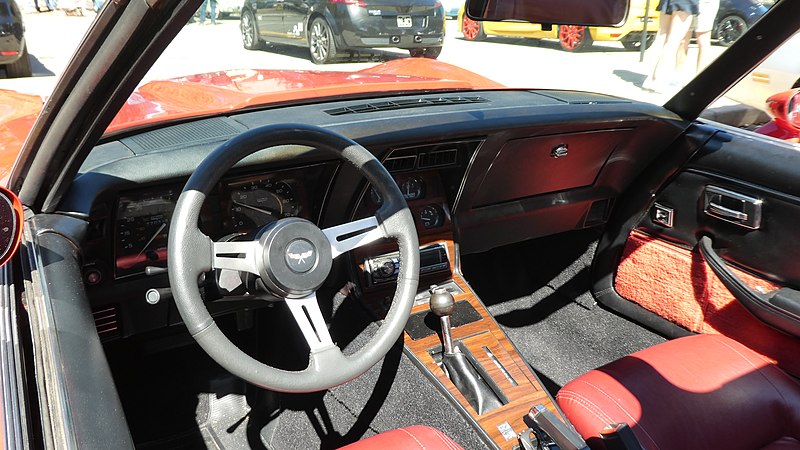 File:1979 Chevrolet Corvette C3 PIGS64-Dashboard.jpg