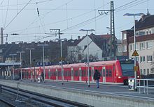 Class 425 electric multiple unit on the opening day of the S-Bahn in Hildesheim 2008 12 14 02.jpg