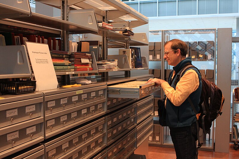 File:2009 Seattle 4464892154 card catalog.jpg