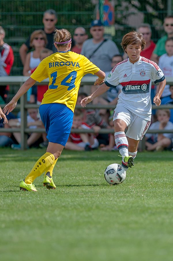 Iwabuchi playing for Bayern in July 2016