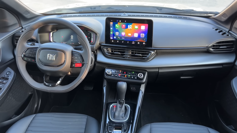 File:2023 Fiat Fastback (Colombia) interior.png