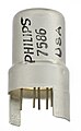 7586 Nuvistor triode tube