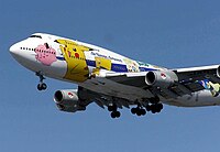 Изображение Пикачу на фюзеляже Боинга 747-400D All Nippon Airways
