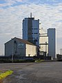 English: One of the biggest silos in France, in Aire-sur-la-Lys, Pas-de-Calais, France. Français : Un des plus gros silos à grains français, à Aire-sur-la-Lys, Pas-de-Calais, France.