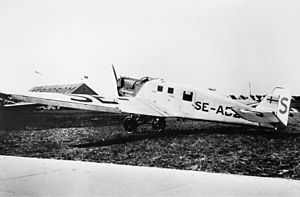 Ein Junkers Flugzeug vom Typ W 33 auf dem Flughafen in Malmö, welcher auch für Luftbildaufnahmen eingesetzt wurde