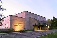 Akron Uni Depot, Oktober 2015.jpg