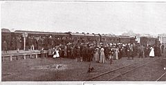 Albany Bahnhof und Zug während des königlichen Besuchs.jpg