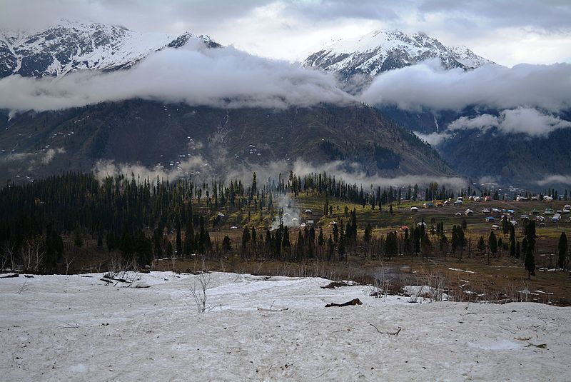 File:Arang Kel - The pearl of Neelum Valley.jpg