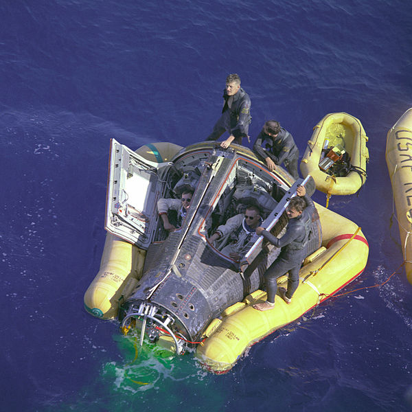 File:Armstrong and Scott with Hatches Open.jpg