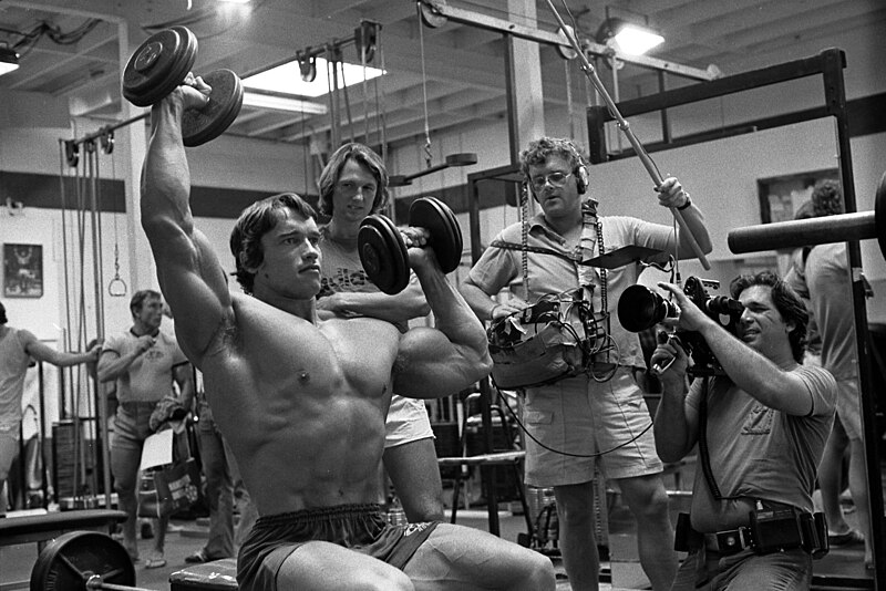 File:Arnold Schwarzenegger being filmed for Pumping Iron.jpg