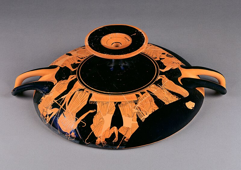 File:Attic red-figure kylix by Brygos Painter, side B from above underside - Getty Museum (86.AE.286).jpg