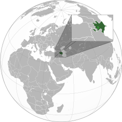 Lage von Aserbaidschan (grün) mit dem von der selbsternannten Republik Artsakh kontrollierten Gebiet in hellgrün dargestellt.