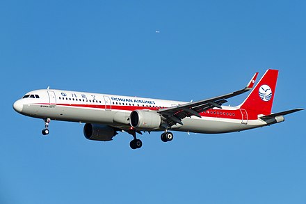 A Sichuan Airlines Airbus A321neo