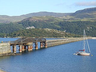 Barmouth railway viaduct, showing two steel spans providing access for marine traffic