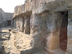 Bava Pyara caves 005.jpg