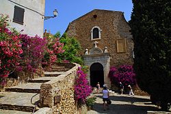 Église Saint-Trophyme.