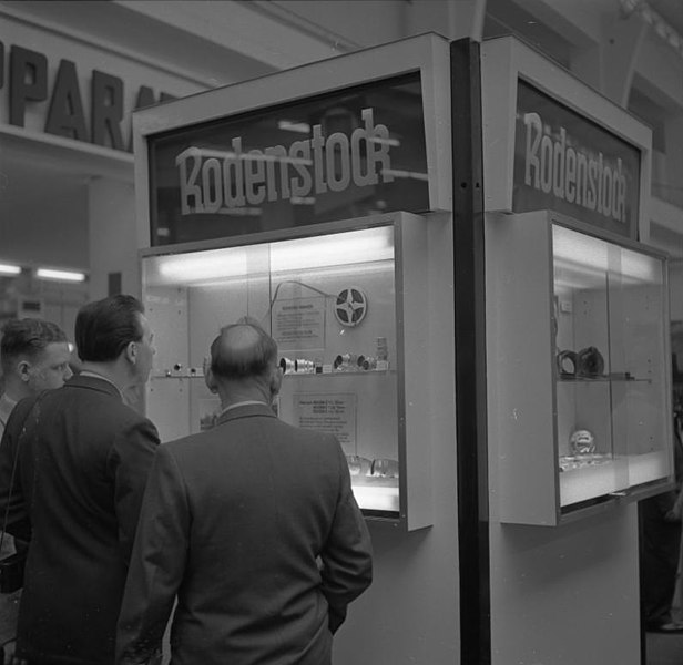 File:Bundesarchiv B 145 Bild-F001519-0009, Köln, Photokina.jpg