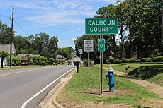Calhoun County border, Arlington.jpg