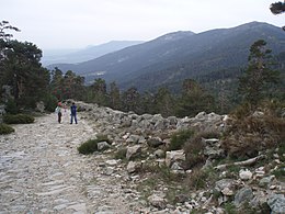 Calzada romana y valle de la Fuenfría.JPG