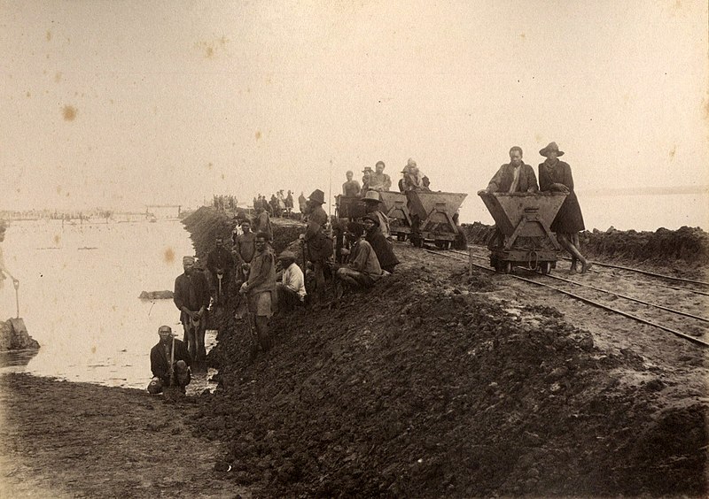 File:Caminho de ferro entre Lourenço Marques e Pretória - Trabalhos de construção na curva do ângulo nº1.jpg