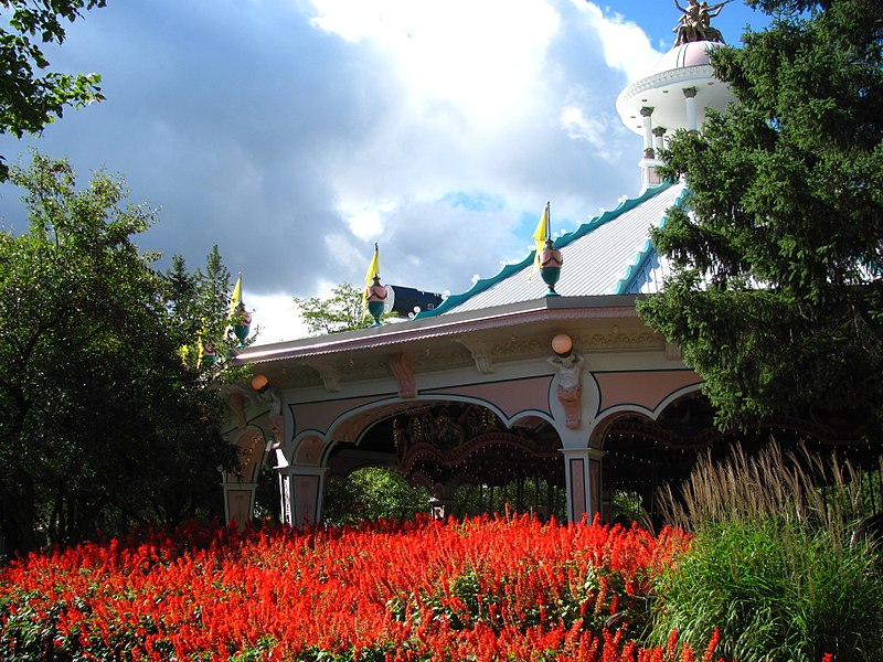 File:Canada's Wonderland 013 (7998189248).jpg