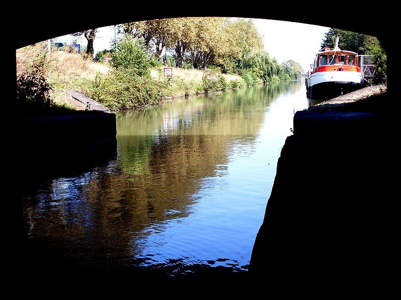 File:Canal-lateral-Garonne 01.JPG