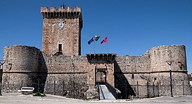 Illustrasjonsbilde av artikkelen Piccolomini Castle (Ortucchio)