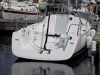 Catalina 275 Sport showing its open transom Catalina 275 Sport sailboat Wasa 2579.jpg