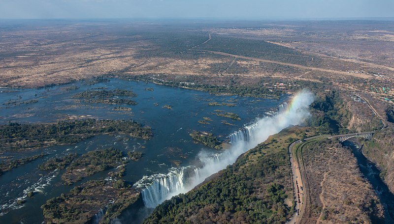 File:Cataratas Victoria, Zambia-Zimbabue, 2018-07-27, DD 05.jpg