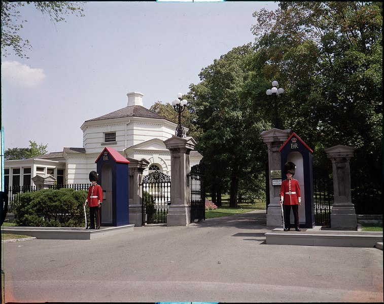 File:Ceremonial Guard outside Rideau Hall, home of the Governor-General, in Ottawa (I0005754).tif