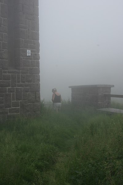 File:Chapel-Roncesvalles.JPG