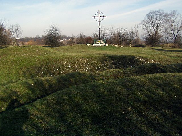 Hujowa Górka ("Prick Hill"), the execution place in Kraków-Płaszów concentration camp (2007)