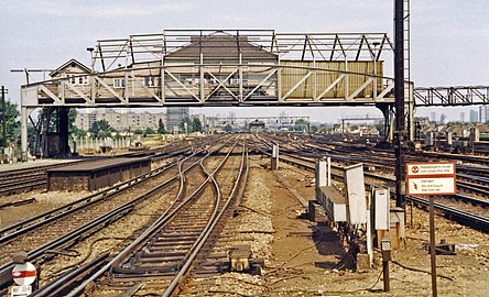 Clapham Junction: 'A' Box and the lines up to London, 1984