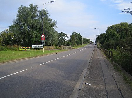 Colney Street, Watling Street geograph.org.uk 526626