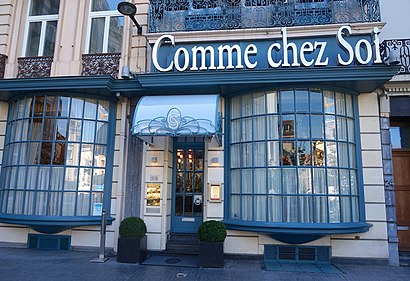 How to get to Comme Chez Soi with public transit - About the place