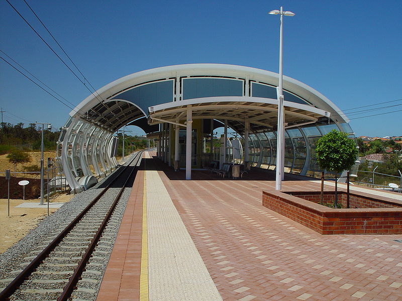 File:Currambine Railway Station-burningwellpic.jpg