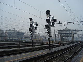 Fuori dalla stazione.