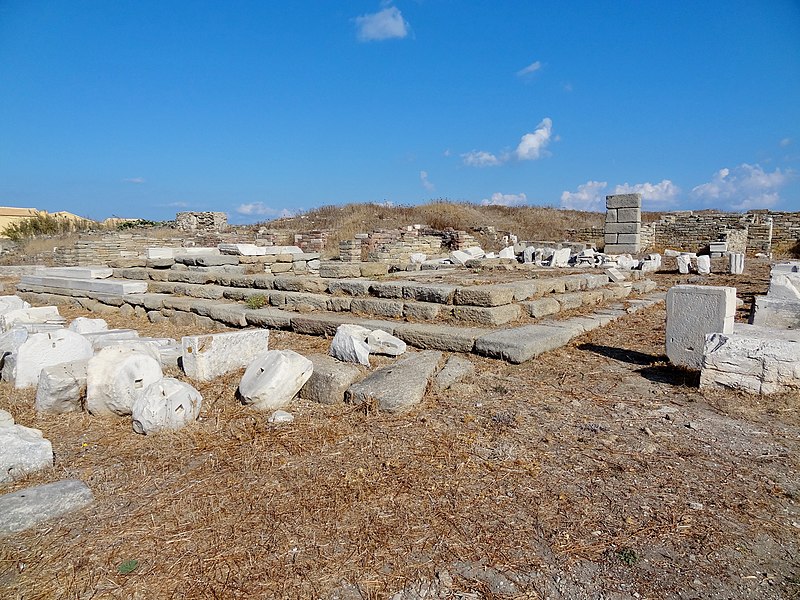 File:Delos Dodekatheon 01.jpg