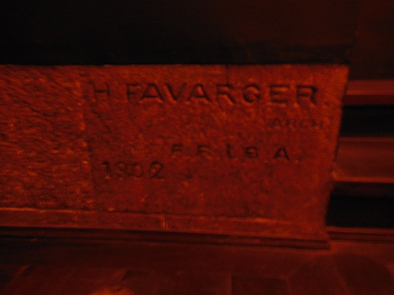 File:Detail on base in the Old Cataract dining room.jpg