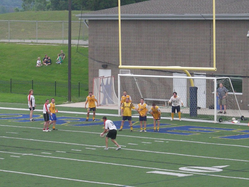 File:Detroit Wolfetones v. Cleveland St. Jarlath's (2009-07-10 in Saline) 15.JPG