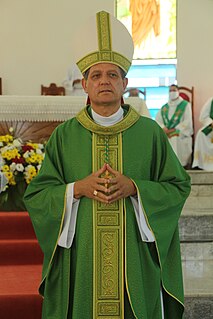 Dom Jailton de Oliveira Lino PSDP é bispo católico brasileiro da Diocese de Teixeira de Freitas-Caravelas.
