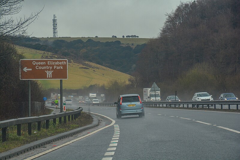 File:East Hampshire , London Road A3 - geograph.org.uk - 5738998.jpg