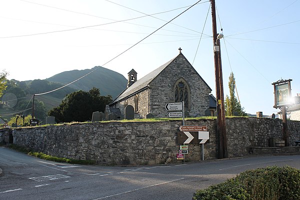 St Cynog Church Eglwys Sant Cynog Church of St Cynog Llangynog Powys 01.JPG