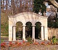 Monument en mémoire des thermes de la source Marsonnat