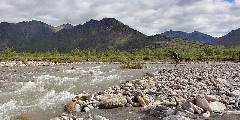 File:Entering Oolah Valley. Gates of the Arctic National Park, Brooks Range mountains, Alaska - panoramio.jpg