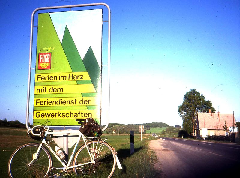 File:FDGB road sign, Harz , DDR May 1990. (3642864188).jpg