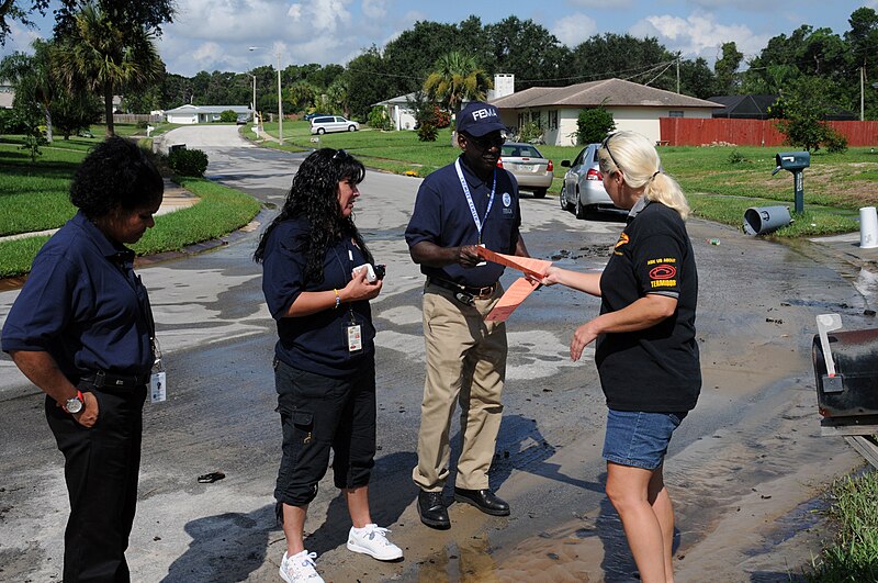 File:FEMA - 37809 - Community Relations in Brevard County.jpg